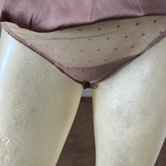 BNWT Abercrombie & Fitch Lace Trim Satin Bodysuit - Picture 3 of 7